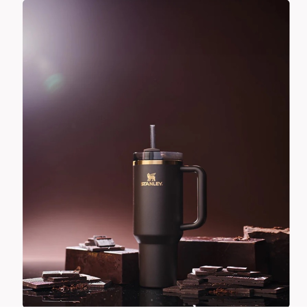 NEW IN BOX: STANLEY THE CHOCOLATE GOLD QUENCHER H2.0 FLOWSTATE TUMBLER 40 OZ